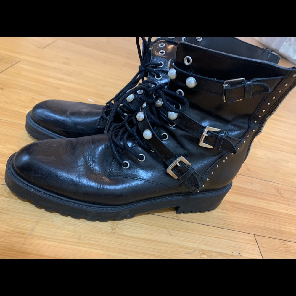 💎🖤 The most Chicest black boots 🖤💎